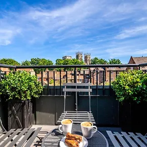 5 The Quadrant York